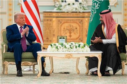 Hat sich wohl gelohnt: Trump und der saudische Kronprinz bin Salman in Riad
