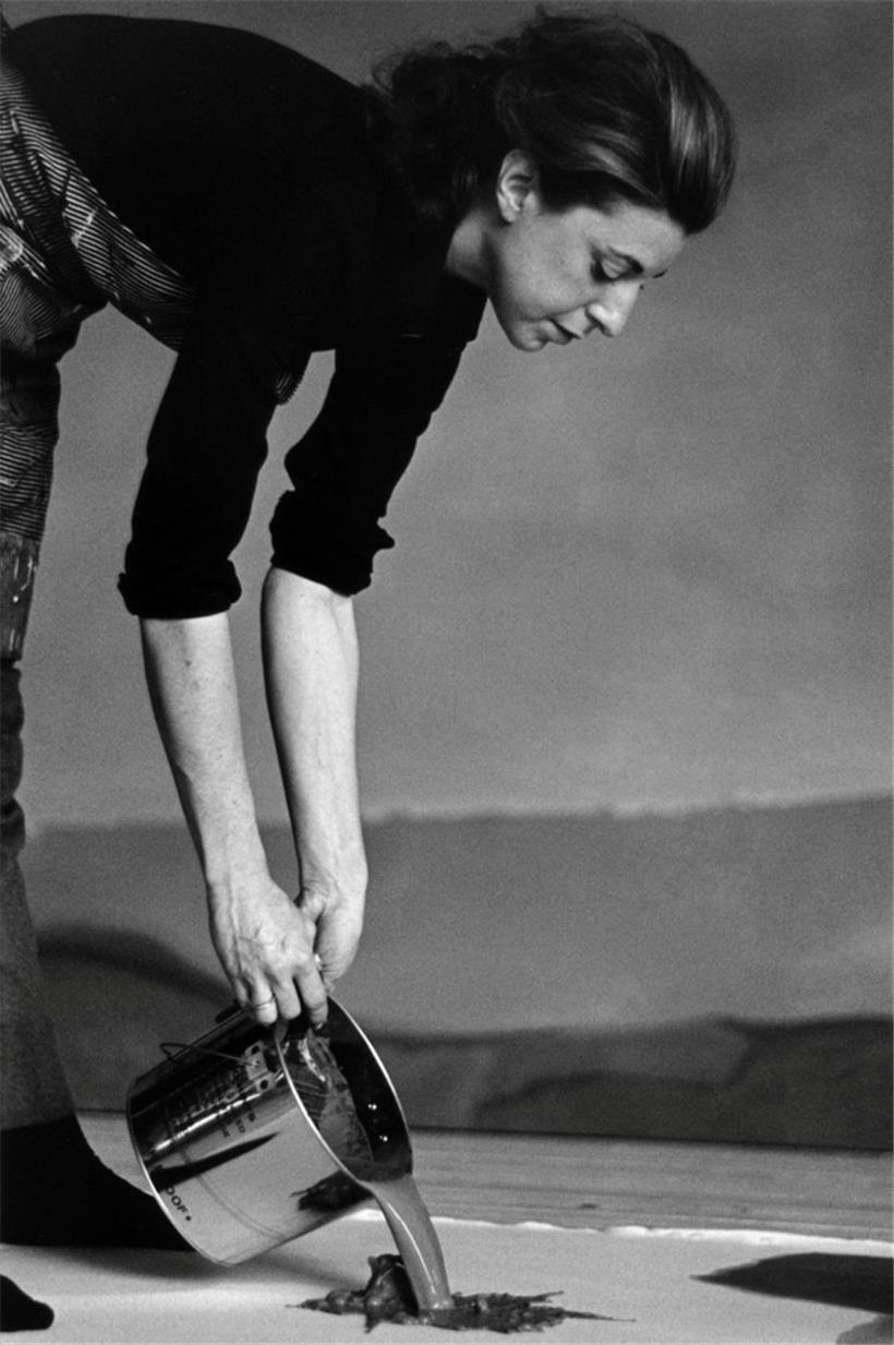 Helen Frankenthaler in ihrem Atelier an der Ecke East 83rd Street/3rd Avenue, New York, 1969
