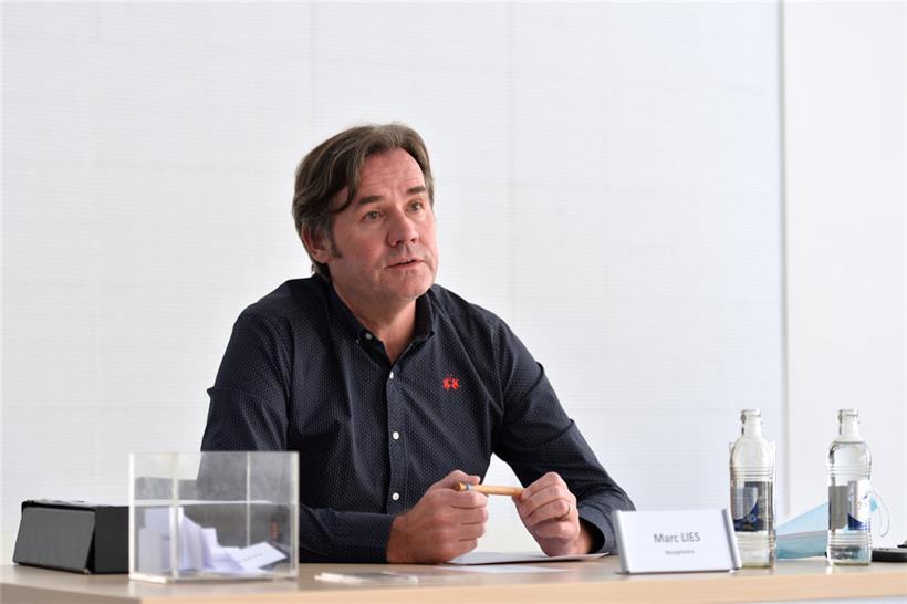 Hesperingens Bürgermeister Marc Lies bei einer Gemeinderatssitzung im Jahr 2020
