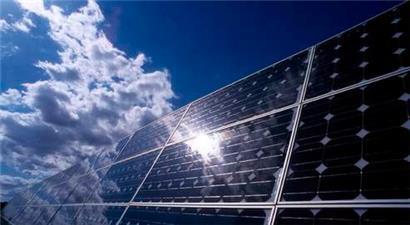 Heute bieten 75 Prozent der neuen Wind- und Solar-PV-Anlagen günstigeren Strom als bestehende Kohle-, Gas- und Ölkraftwerke
