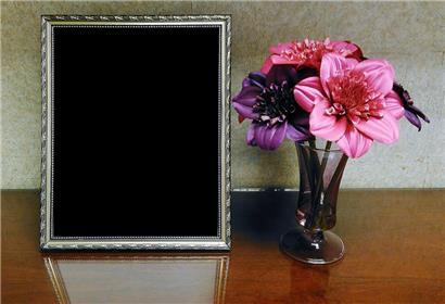 Hier hätte wir gerne ein Foto des Erbgroßherzogs beim Wählen gezeigt. Stattdessen gibt es leider nur ein Symbolbild. 
