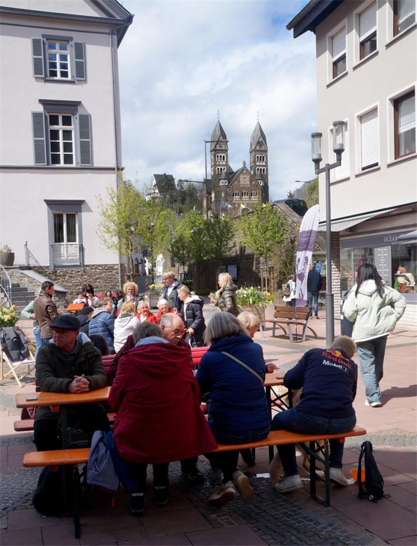 Hier lässt sich’s aushalten bei einem guten Glas und herzerwärmender Sonne
