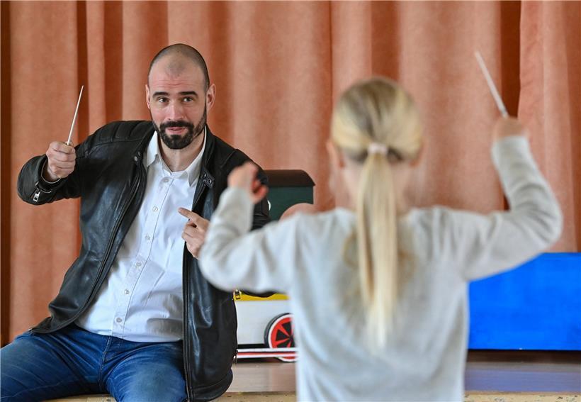 Hinter den Kulissen des hochgepriesenen Musikunterrichts wird eine ganz andere Melodie gespielt
