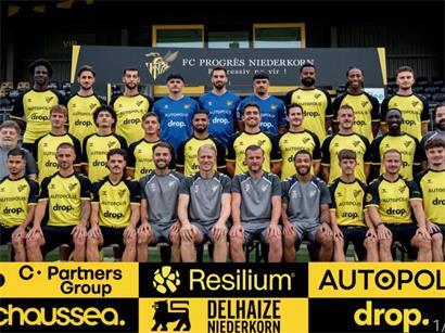 Hintere Reihe von links: Souleymane Cissé, Vincent Peugnet, Samir Hadji, Rodolfo Ribeiro, André Barrela, João Margato, Ricardo Delgado, Mathis Camara, Denis Ahmetxhekaj.Mittlere Reihe von links: Norbert Emeringer (Betreuer), Mylan Oger, Diego Barroso, Flavjo Hoxha, Wassim Amadi, Cédric Sacras, Ken Corral, Thibault Vion, Ibrahim Baradji, Rafaelle Gulluni (Betreuer).Vordere Reihe von links: Bilal Hend, Yan Bouché, João Costa, Raphael Scordo (Physiotherapeut), Vivian Reydel (Trainer), Julien Fostier (Co-Trainer), Julien Lourdes (Physiotherapeut), Marek Thill, Kenan Advusinovic, Milan Gilgemann.