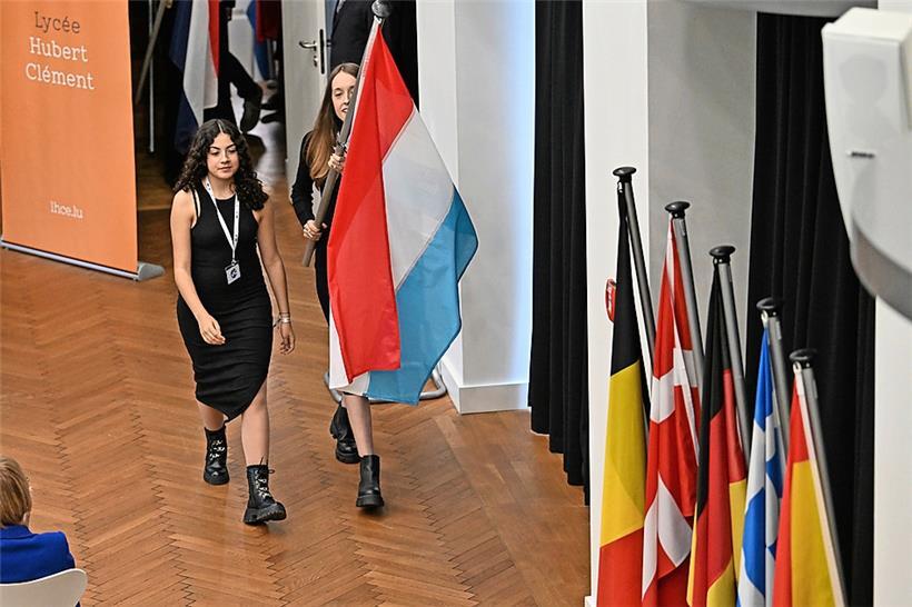 Höhepunkt: der Einmarsch der Delegationen