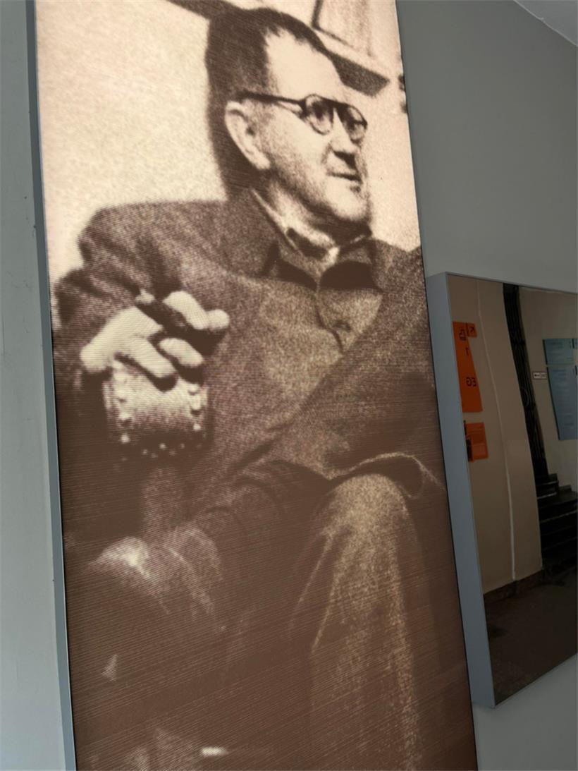 Hommage in den eigenen vier Wänden: Bertolt Brecht
