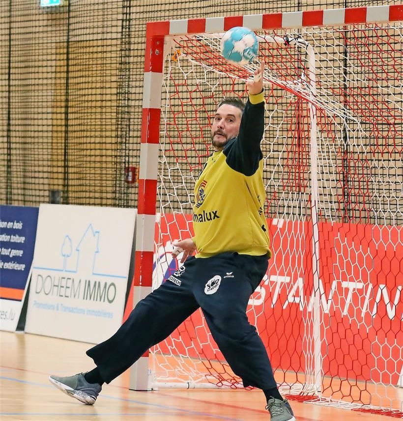 Hugo Figueira bringt die Gegner des HB Esch mit seinen Paraden zum Verzweifeln
