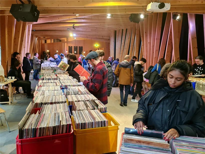 Hunderte Musikbegeisterte fanden am Sonntag den Weg zur „Foire aux disques“ in den hauptstädtischen „Rotondes“

