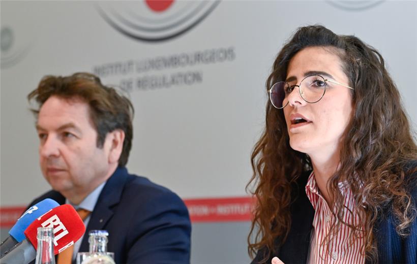 ILR-Direktor Luc Tapella und Ajla Mumdzic vom juristischen Dienst des ILR
