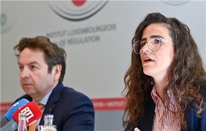 ILR-Direktor Luc Tapella und Ajla Mumdzic vom juristischen Dienst des ILR
