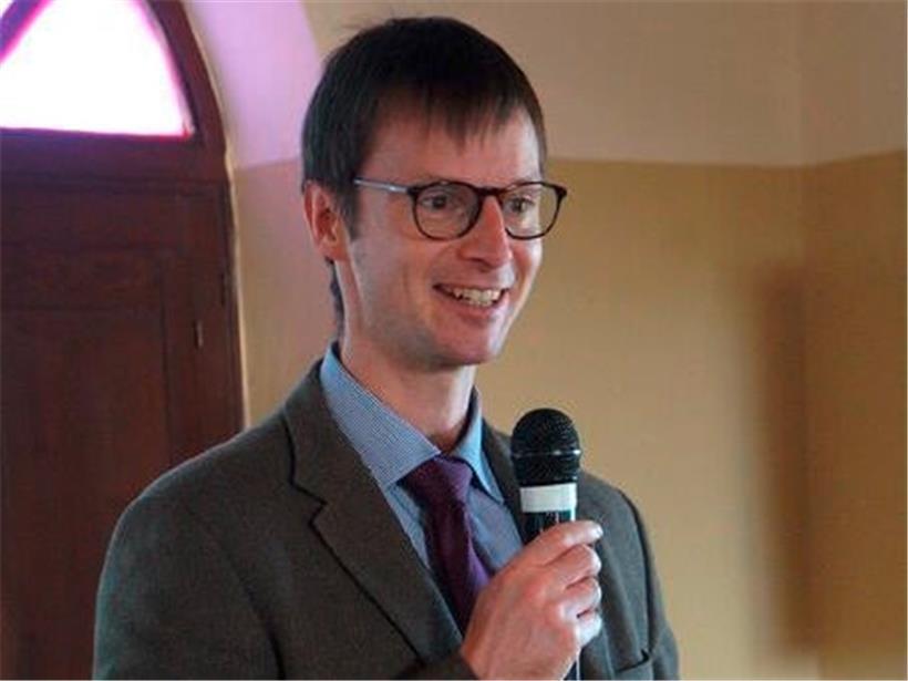 INRA-Direktor David Weis besuchte vor Ort zahlreiche Ausgrabungsstätten 
