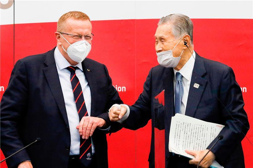 IOC-Vizepräsident John Coates (l.) mit Yoshiro Mori, dem Präsidenten des Organisationskomitees der Olympischen Spiele in Tokio
