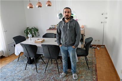 Ibrahim Mohammed dans le salon qu’il va devoir quitter
