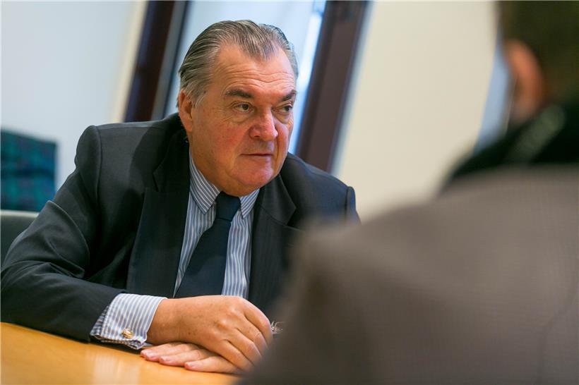 „Ich habe mich nicht vorgedrängelt“, sagt Henri Grethen zu seiner Impfung im Februar. Er betrachte sich als Mitarbeiter der „Hospices civils“. 
