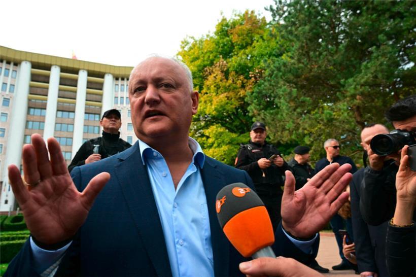 Igor Dodon, der Spitzenkandidat der russlandtreuen Partei „Patriotischer Block“, hatte für Montag zu einer Demonstration vor dem Parlament aufgerufen – obwohl er klar verloren hatte

