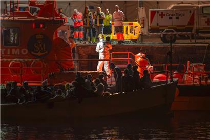 Illegale Migranten kommen im September auf der spanischen Kanareninsel El Hierro an
