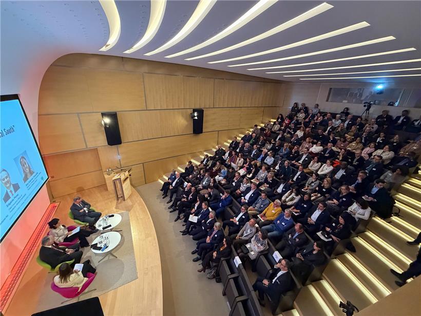 Bitte geben Sie die Bildbeschreibung an, damit ich das Alt-Tag erstellen kann.