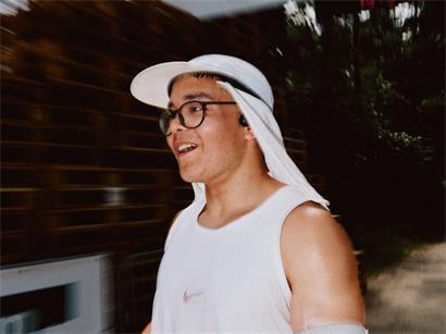 Bob Scholtes alias bobfitlx zeigt Fitness-Training auf Instagram und TikTok für effektives Workout und gesunden Lifestyle