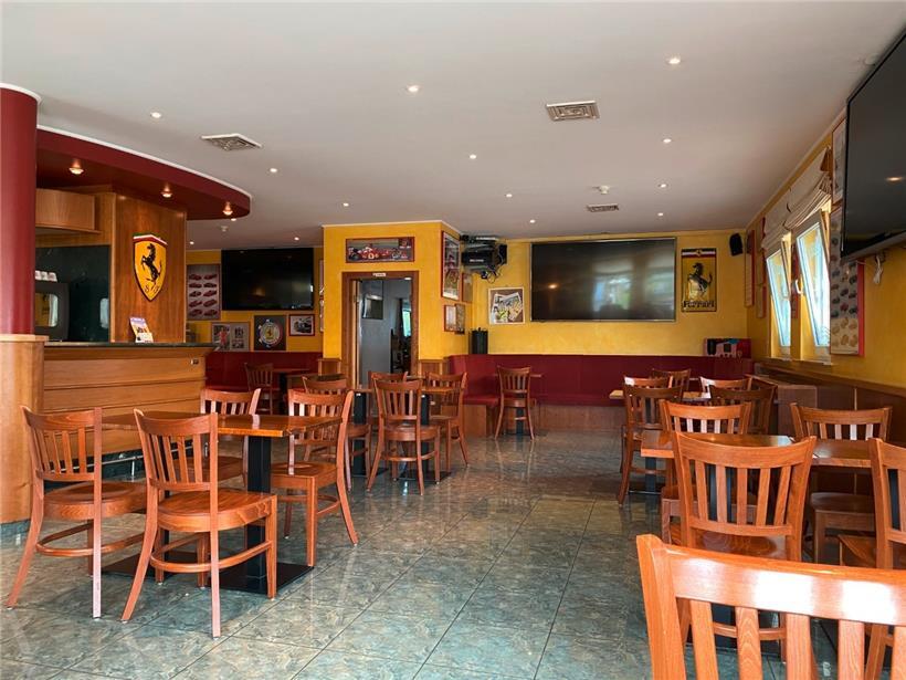 Im Bistro des Hotels kann man unter anderem Sportsendungen anschauen