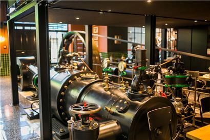 Im Brauatelier können Besucher alles über die Kunst des Bierbrauens erfahren und natürlich auch artisanal hergestellten Gerstensaft verkosten
