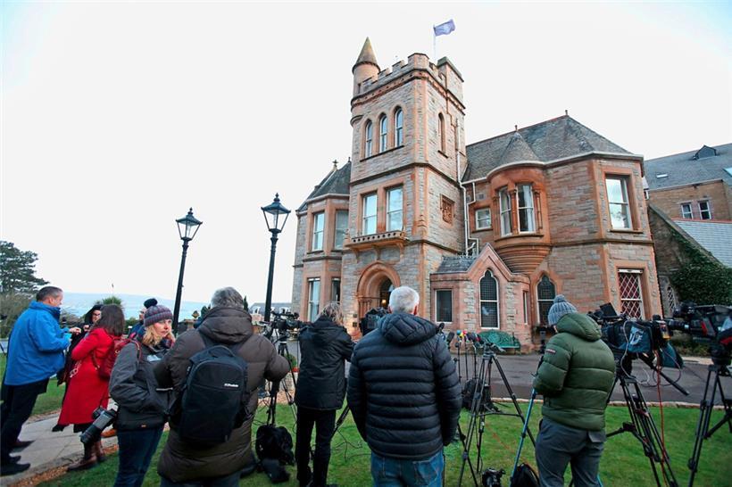 Im  Culloden Hotel nahe Belfast sprach der britische Premierminister Rishi Sunak gestern mit den lokalen Parteien über das Nordirland-Protokoll zum Brexit-Vertrag
