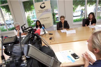 Im Fokus (v.l.): Gilbert Pregno, Fabienne Rossler (beide CCDH), Nathalie Morgenthaler (CET) und Claudia Monti (Ombudsman)
