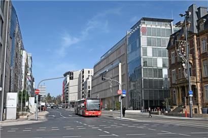 Im „Geschäft mit den Schalterbanken“ betreuen die Luxemburger Kreditinstitute rund 1,2 Millionen Kunden
