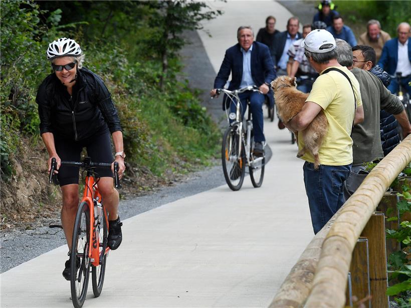 Einweihung des Radwegs Wiltz-Kautenbach im Juli 2021 mit Mobilitätsminister François Bausch und grüner Nachhaltigkeit