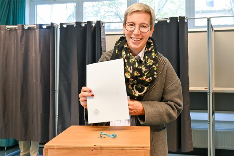 Im Kulturzentrum von Bonneweg hat Ministerin Sam Tanson ihre Stimme abgegeben