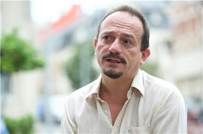 Im Mai 2021 wird die politische Karriere von Marc Baum erst einmal beendet sein. Bis zu den nächsten Wahlen 2023 will er sich seinem Hauptberuf, der Schauspielerei, widmen. Sein politisches Engagement wird er aber keineswegs an den Nagel hängen. 
