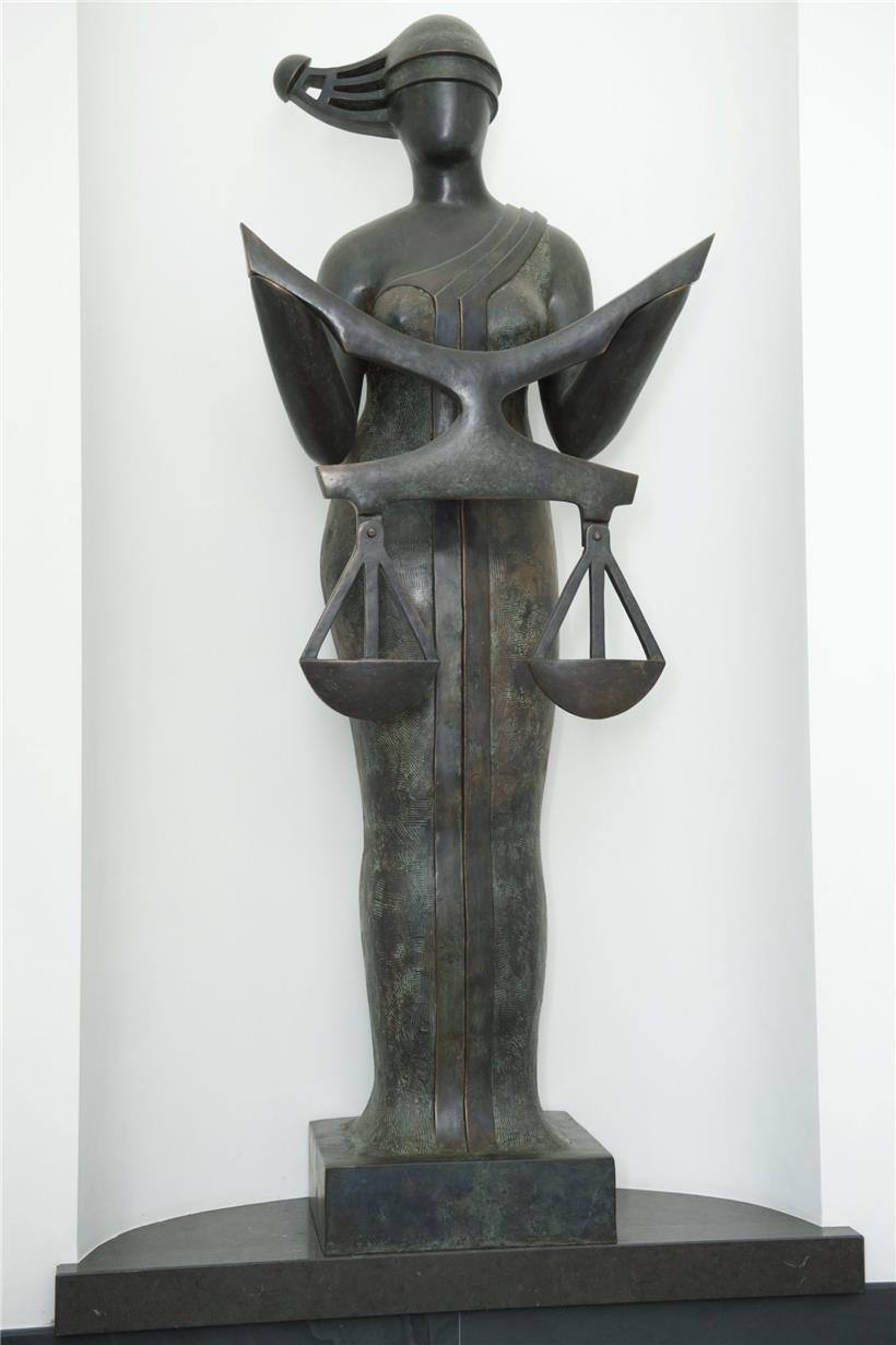 Im Prozess um den Schrebergarten-Mord von 2018 hat Justitia im Zweifel für den Angeklagten entschieden
