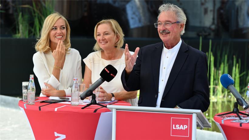 Im Schatten der Hochöfen auf Belval präsentierten die LSAP-Granden die Themenschwerpunkte für #Zesummen
