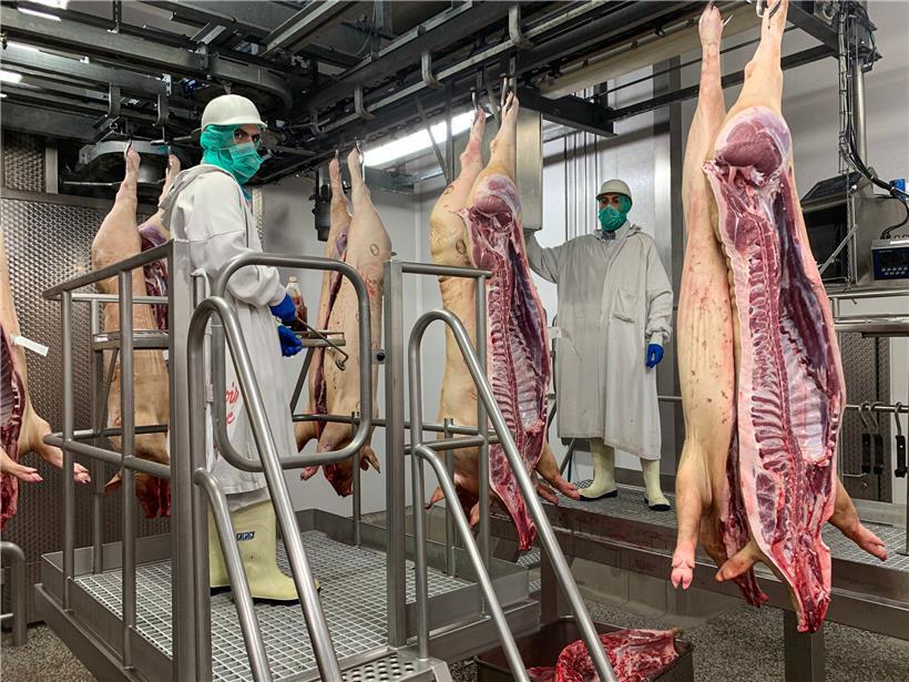 Im Schlachthof der Pattonstadt wird in Sachen sanitäre Sicherheit nichts dem Zufall überlassen
