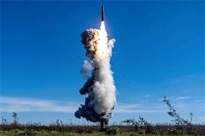Chinesische Volksbefreiungsarmee testet im September 2024 ballistische Interkontinentalrakete vor dem Ausbau militärischer Fähigkeiten