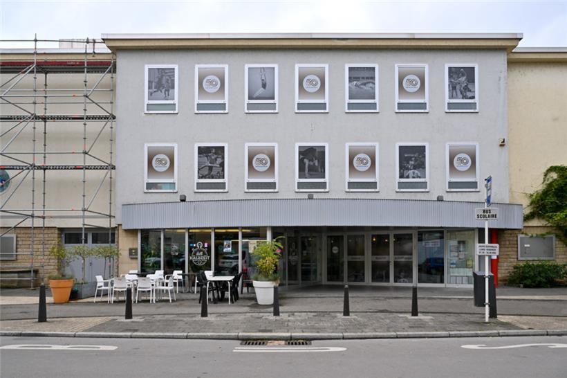 Im Sportzentrum in Schifflingen kann man nur noch mit Karte schnell ins Becken
