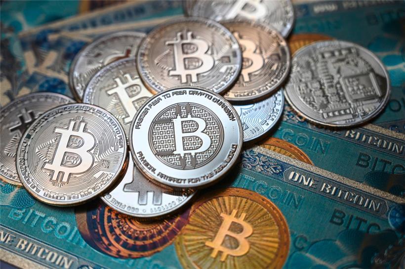Im Vergleich zum Vorwochenschluss hat Bitcoin rund ein Drittel seines Wertes verloren

