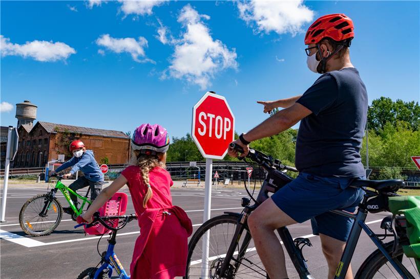 Im „Verkéiersgaart“ erlernen die Schulkinder das richtige Verhalten im Straßenverkehr
