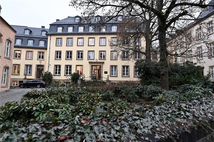 Im ersten Halbjahr 2022 haben sich die Staatsfinanzen besser entwickelt als erwartet
