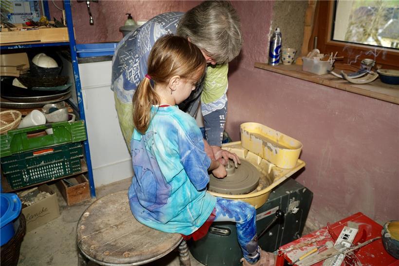 Im sanften Wirbel der Scheibe verschmelzen Erfahrung und Neugier zu einem Stück gemeinsamen Glücks.