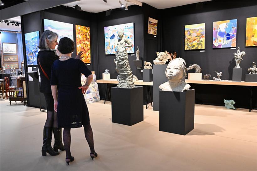 Imaginierter Dialog: „Die würde ich mir auf jeden Fall ins Badezimmer stellen.“ ...