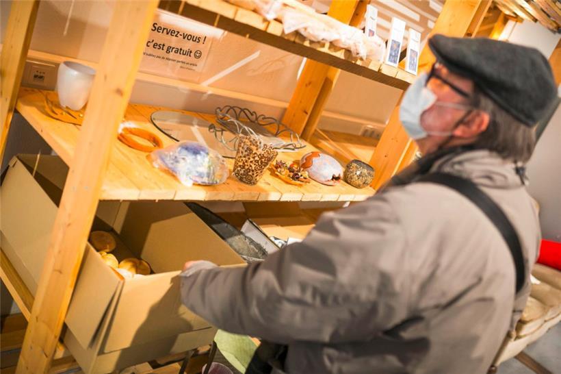 Immer mehr Menschen sind auf Hilfsangebote wie Foodsharing oder Kleiderspenden angewiesen, um über die Runden zu kommen
