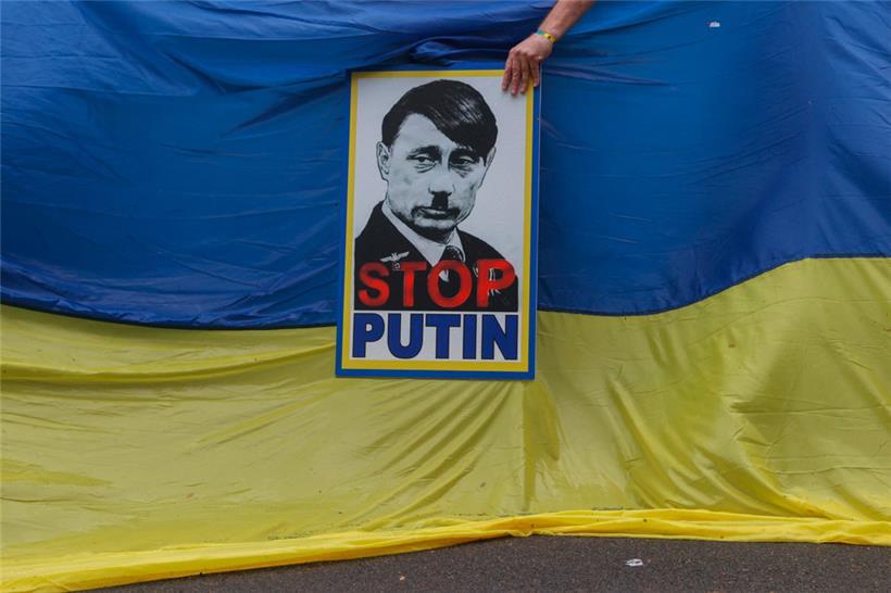 Immer öfter wird Wladimir Putin mit Adolf Hitler gleichgesetzt
