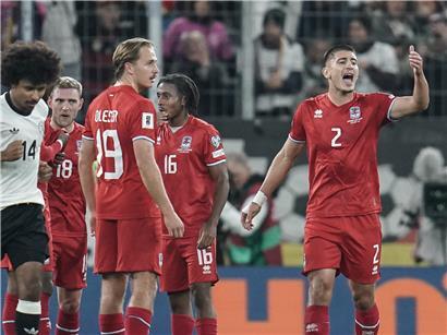 Seid Korac voller Tatendrang und Energie, dynamisches Porträt des engagierten Unternehmers im Business-Kontext