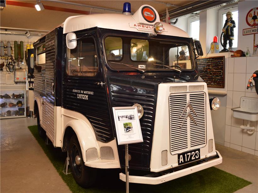Restaurierte 1967 Ambulanz nach 180 Arbeitsstunden, halbwegs instandgesetzt für medizinische Notfälle