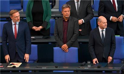 In Deutschland gehen der Finanzminister Christian Lindner, Wirtschaftsminister Robert Habeck und der Kanzler Olaf Scholz bereits eigene Wege

