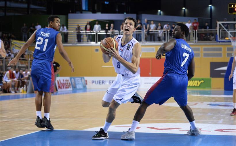 In Erinnerung bleibt Thomas Grün das Duell gegen Großbritannien und Ben Gordon