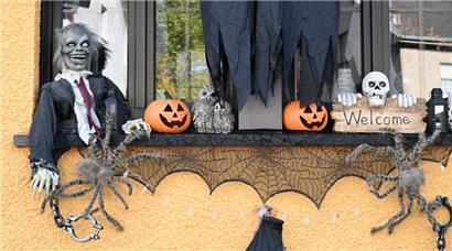 In Esch hat kürzlich eine Nachbarin wegen Halloween-Deko – genauer gesagt wegen einer Feuerschale – die Polizei gerufen
