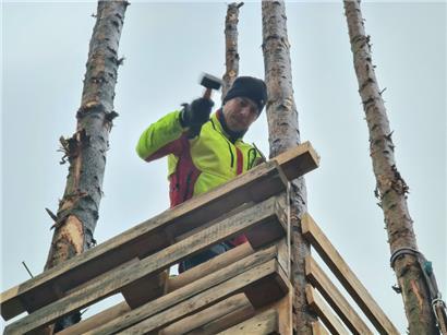 In Niederanven wächst die Burg in die Höhe 
