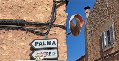 In Palma, Mallorcas größter Stadt, sind Autostaus inzwischen keine Seltenheit mehr
