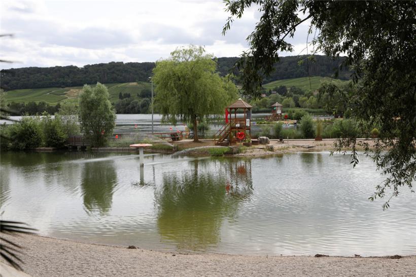 In Remerschen haben Kinder im niedrigeren Teil des Baggerweihers ihren eigenen Bereich

